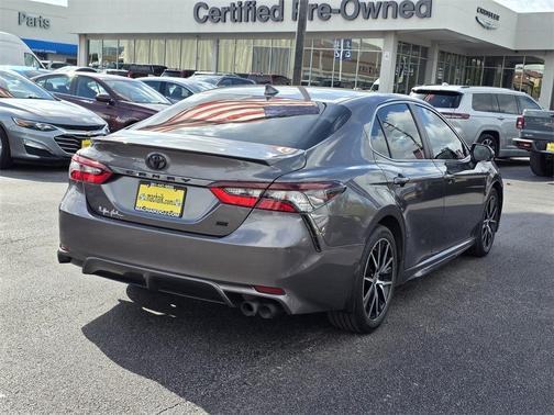 2024 Toyota Camry SE