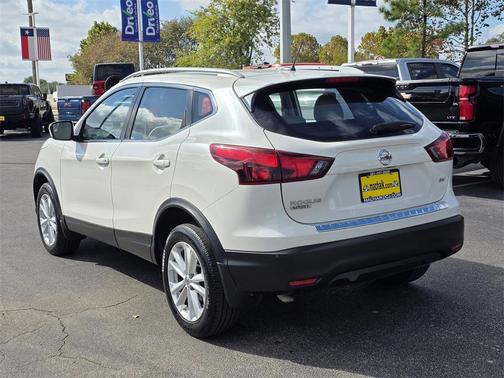 2018 Nissan Rogue Sport SV