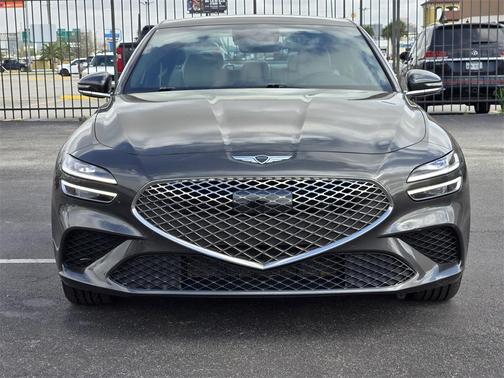 2025 Genesis G70 2.5T