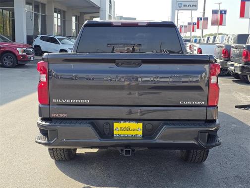 2022 Chevrolet Silverado 1500 Custom