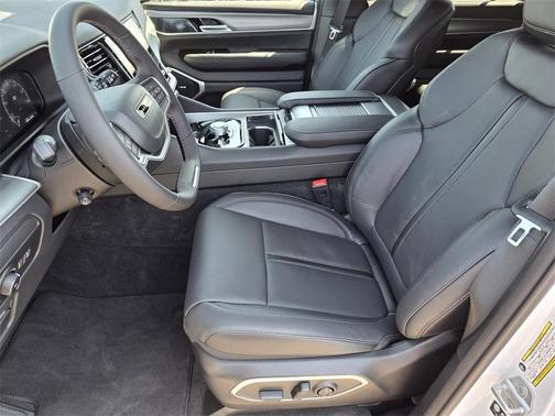 2025 Jeep Wagoneer L Series II