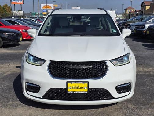 2021 Chrysler Pacifica Touring-L