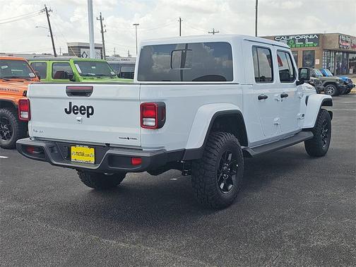 2025 Jeep Gladiator Sport