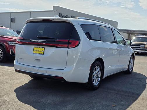 2021 Chrysler Pacifica Touring-L