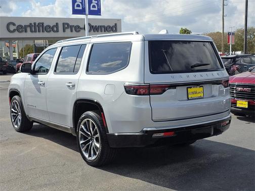 2022 Jeep Wagoneer Series III