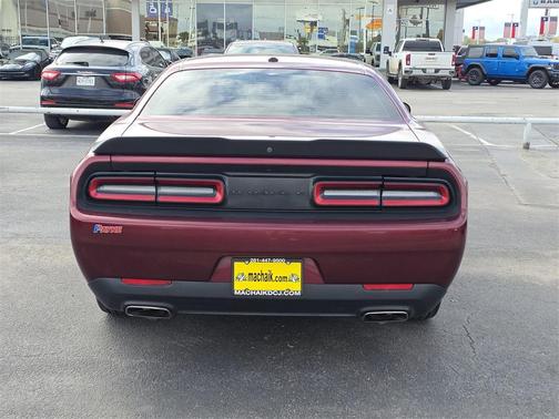 2022 Dodge Challenger SXT