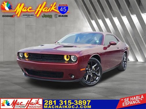 2022 Dodge Challenger SXT