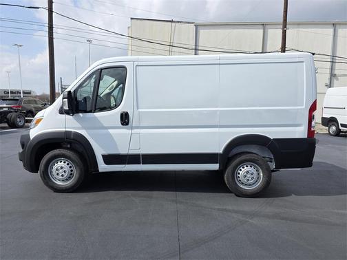 2026 RAM ProMaster 1500 Low Roof