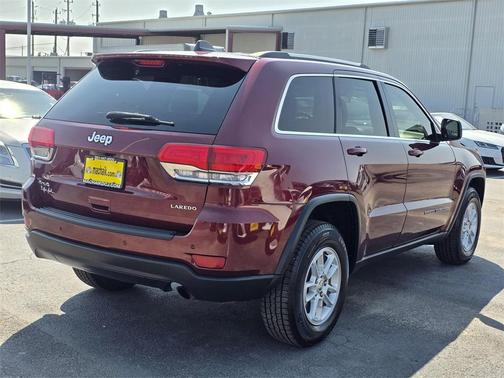 2019 Jeep Grand Cherokee Laredo E