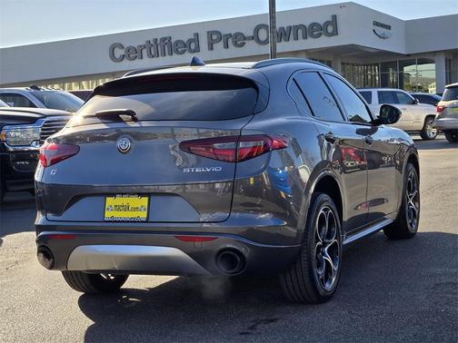 2023 Alfa Romeo Stelvio Ti