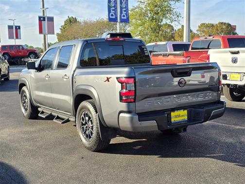 2024 Nissan Frontier PRO-X