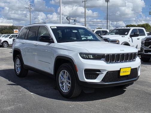 2025 Jeep Grand Cherokee Laredo X