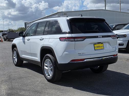 2025 Jeep Grand Cherokee Laredo X