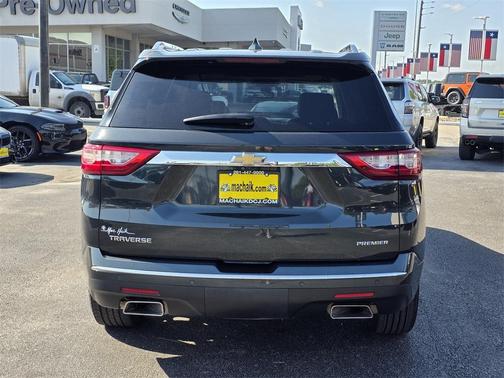 2021 Chevrolet Traverse Premier