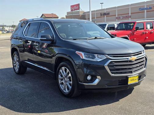 2021 Chevrolet Traverse Premier