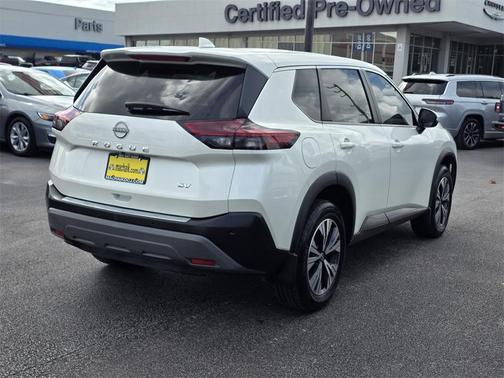 2022 Nissan Rogue SV