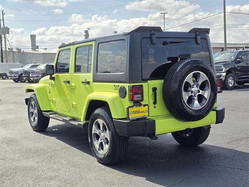 2017 Jeep Wrangler Unlimited Sahara