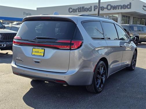 2021 Chrysler Pacifica Touring