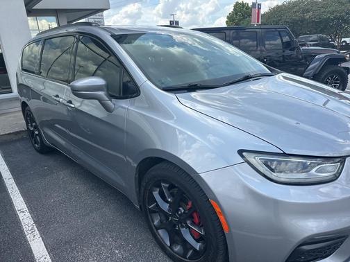 2021 Chrysler Pacifica Touring