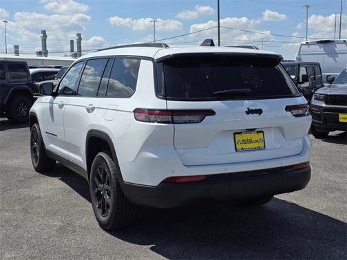 2025 Jeep Grand Cherokee L Laredo
