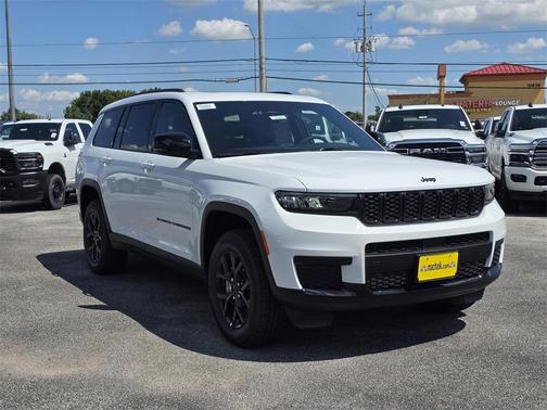 2025 Jeep Grand Cherokee L Laredo