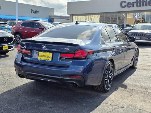 2022 BMW 530 i