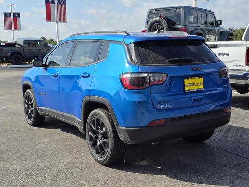 2026 Jeep Compass Latitude