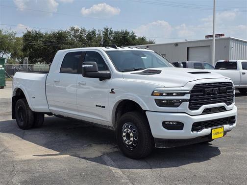 2026 RAM 3500 Limited