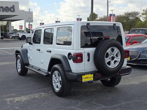 2022 Jeep Wrangler Unlimited Sport