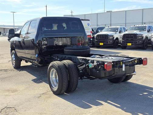 2026 RAM 3500 Tradesman/Big Horn