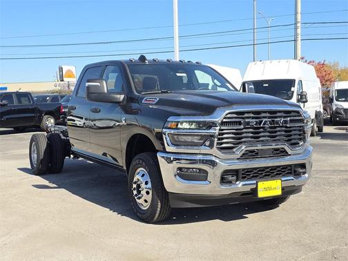 2026 RAM 3500 Tradesman/Big Horn
