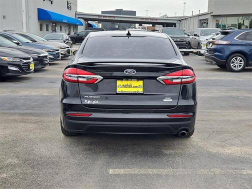 2020 Ford Fusion SE