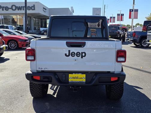 2024 Jeep Gladiator Sport