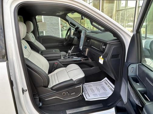 2023 Ford F-150 Lightning Pro