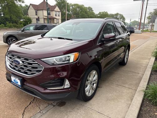 2020 Ford Edge Titanium