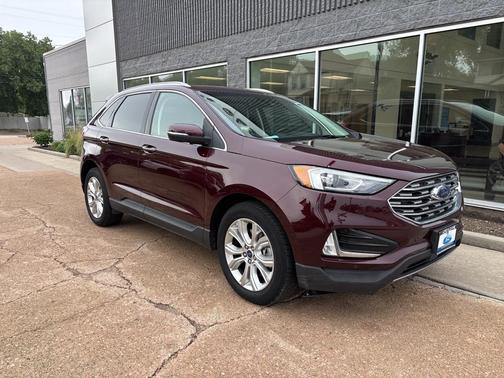 2020 Ford Edge Titanium