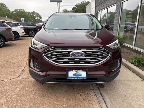 2020 Ford Edge Titanium