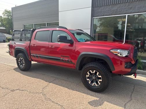 2022 Toyota Tacoma TRD Off Road