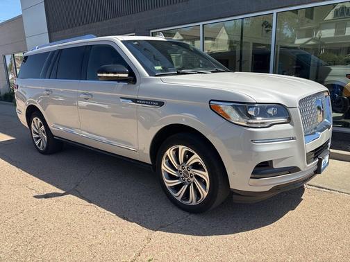 2024 Lincoln Navigator L Reserve