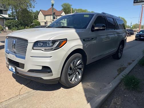 2024 Lincoln Navigator L Reserve