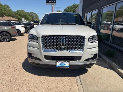 2024 Lincoln Navigator L Reserve