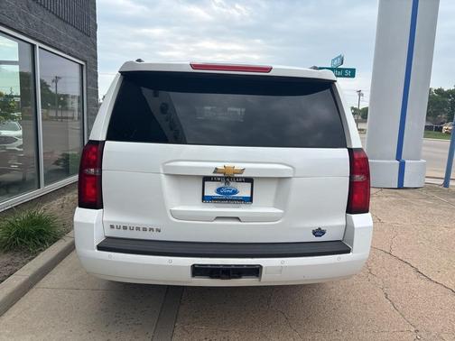 2018 Chevrolet Suburban LT