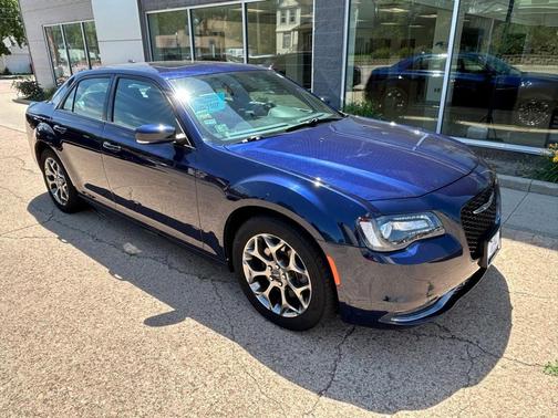 2016 Chrysler 300 S