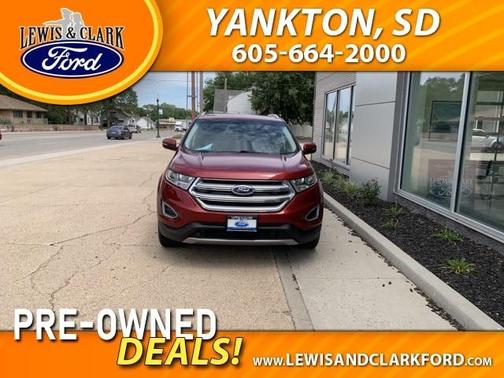 Photo 3 of 17 of 2018 Ford Edge Titanium
