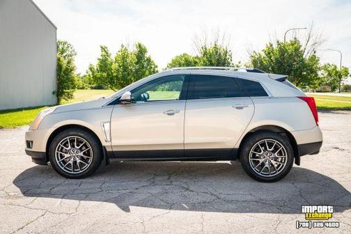 Gold 2015 Cadillac SRX Performance Collection