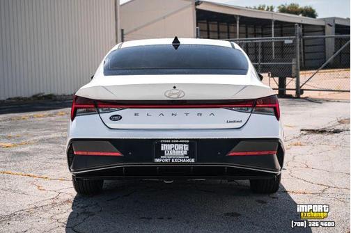2024 Hyundai ELANTRA Limited