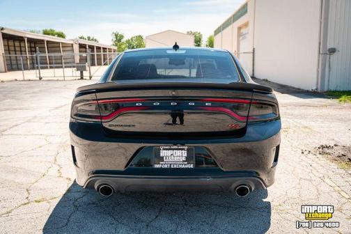 Black 2017 Dodge Charger R/T 392