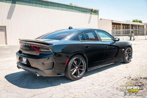 Black 2017 Dodge Charger R/T 392
