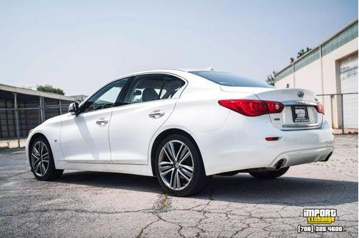 2015 INFINITI Q50 Premium