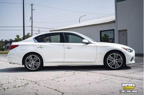 2015 INFINITI Q50 Premium